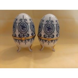 Blue And White Porceline Trinket Box